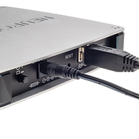 Neuropixels OneBox back side.png